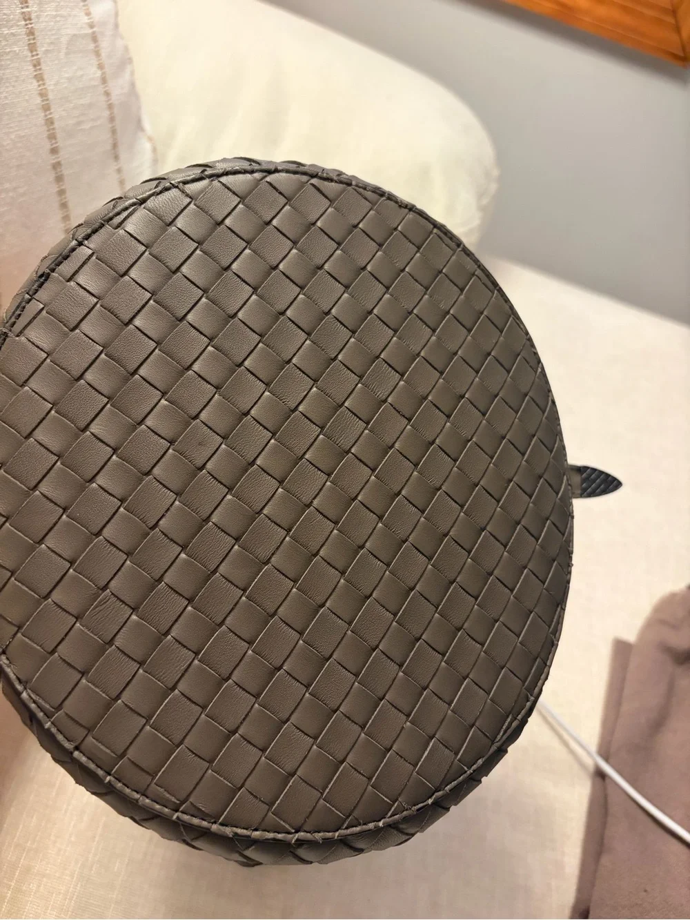 authentic Bottega Veneta Intrecciato Leather handle bag - Picture 7 of 16